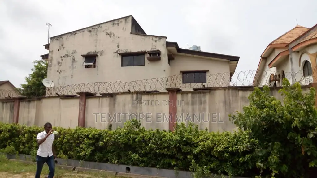 Furnished 12bdrm Duplex in Isolo for sale