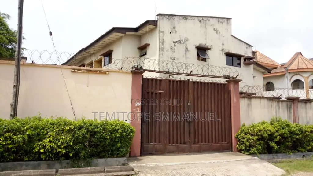 Furnished 12bdrm Duplex in Isolo for sale