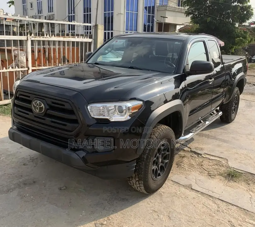 Toyota Tacoma 2019 Black