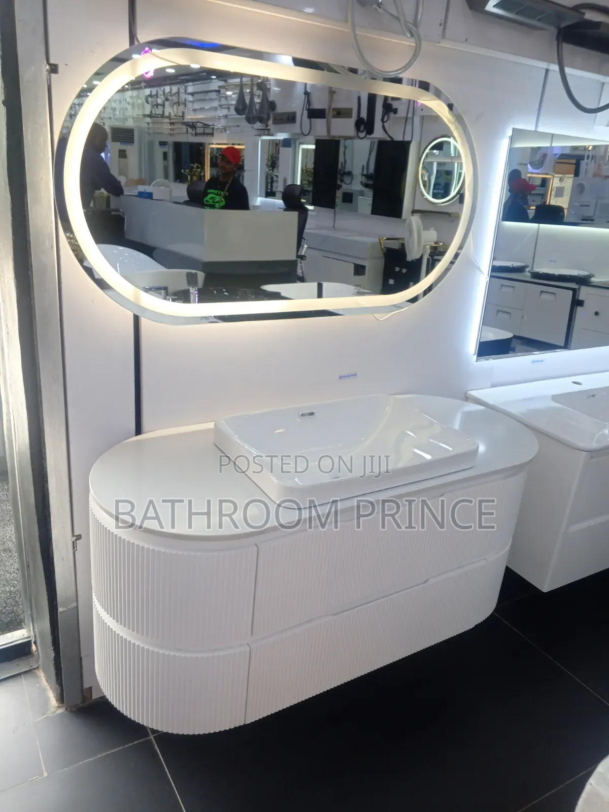 Executive Carbinet Basin With Led Mirror