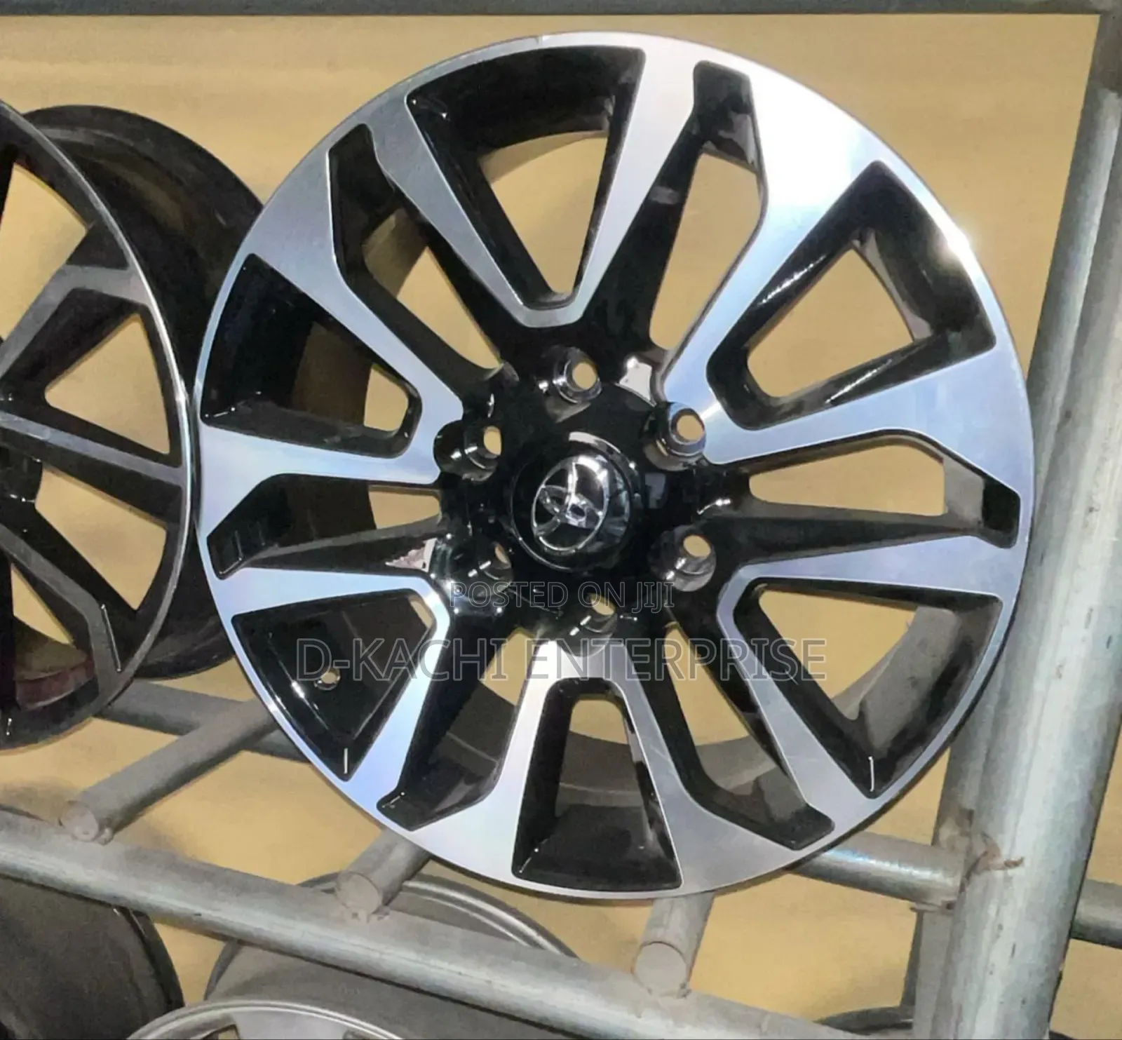 285/50 R20 Joyroad Tyres ( Brand New and First Grade Tokunbo)