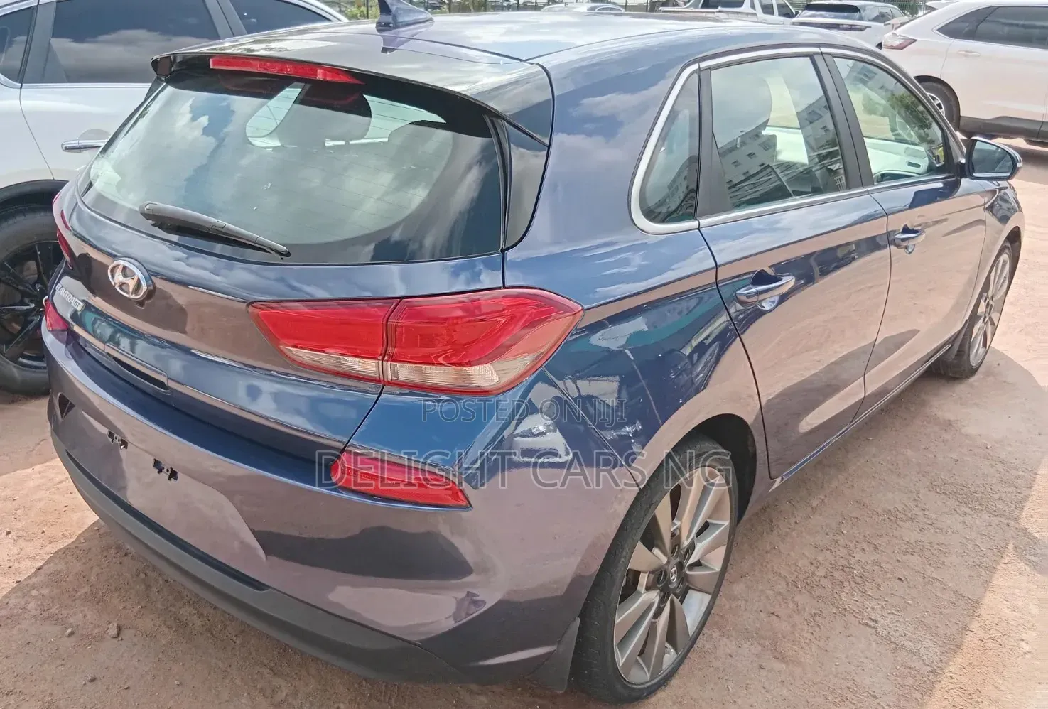 Hyundai Elantra Sport Sedan FWD (1.6L 4cyl 6M) 2017 Blue