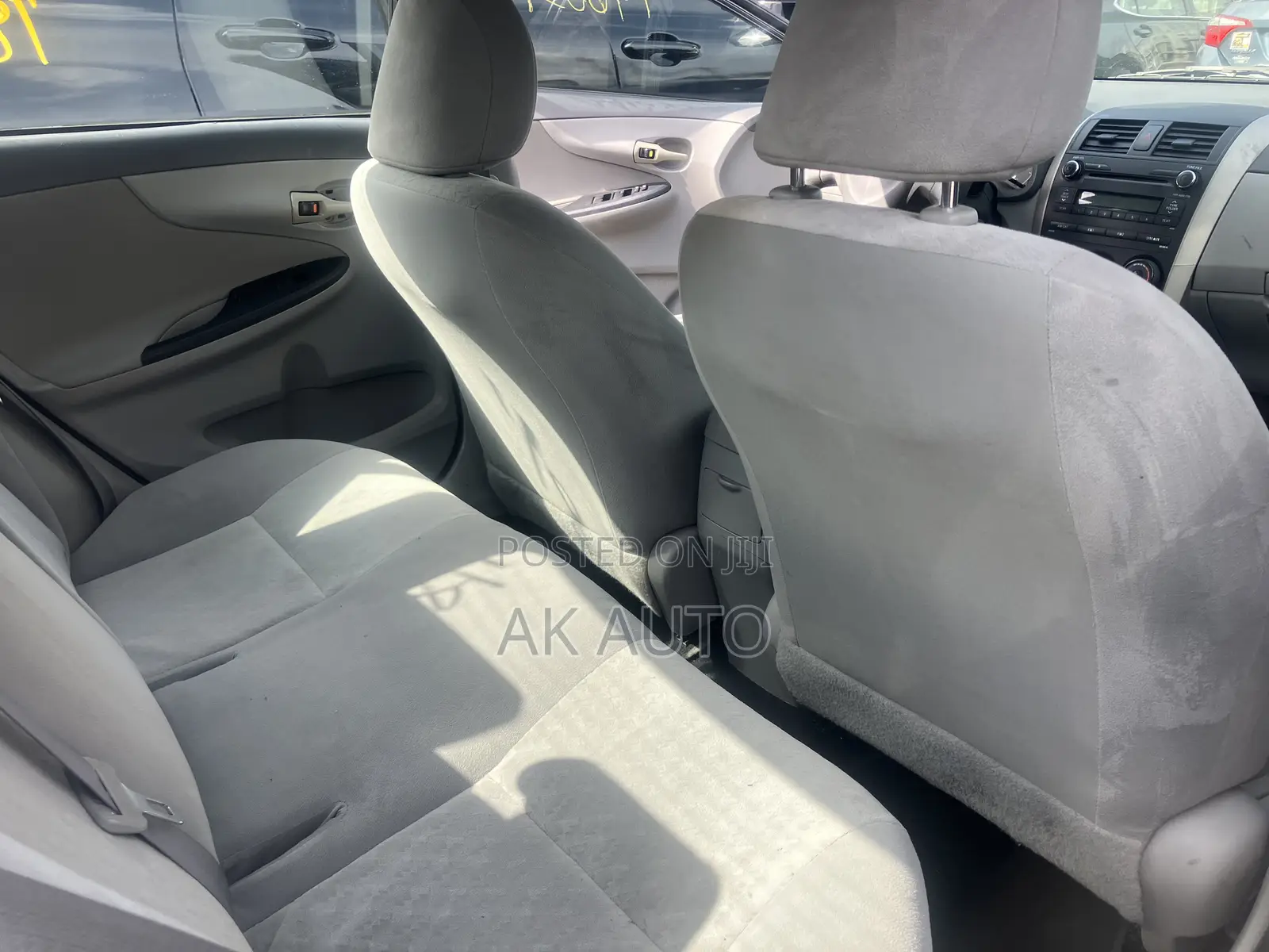 Toyota Corolla LE 4dr Sedan (1.8L 4cyl 4A) 2010 Gray
