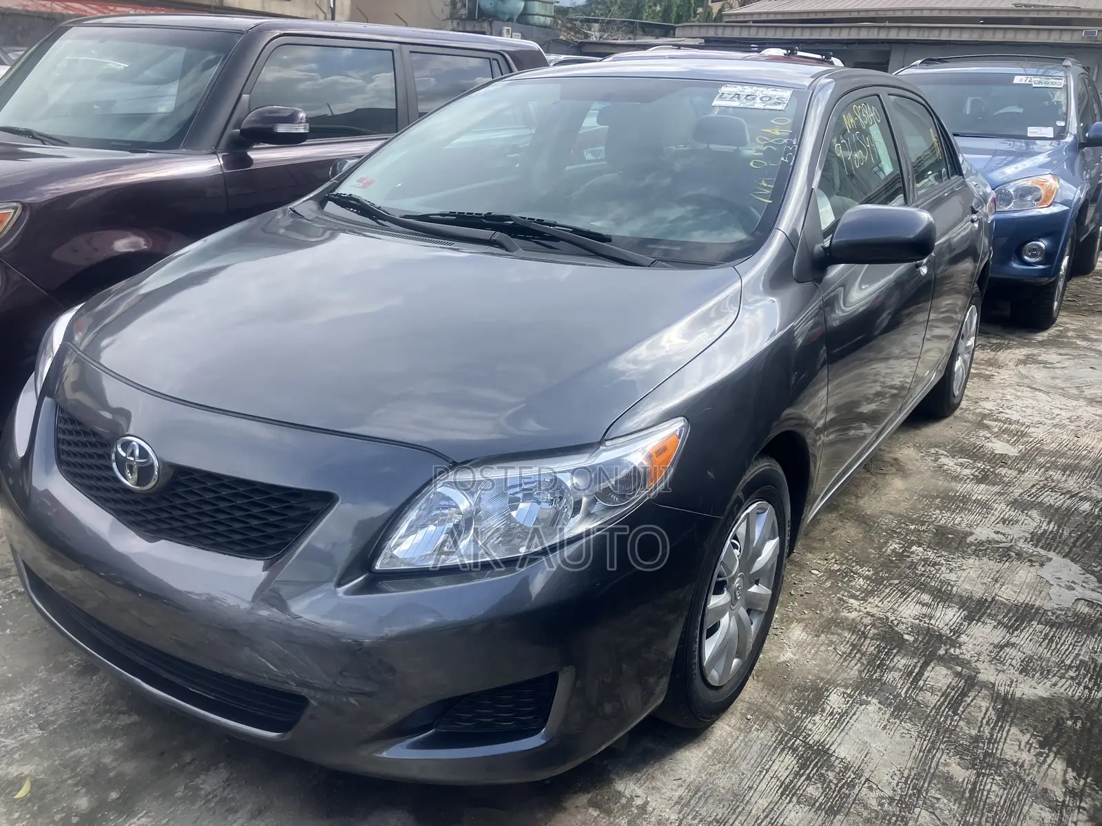 Toyota Corolla LE 4dr Sedan (1.8L 4cyl 4A) 2010 Gray