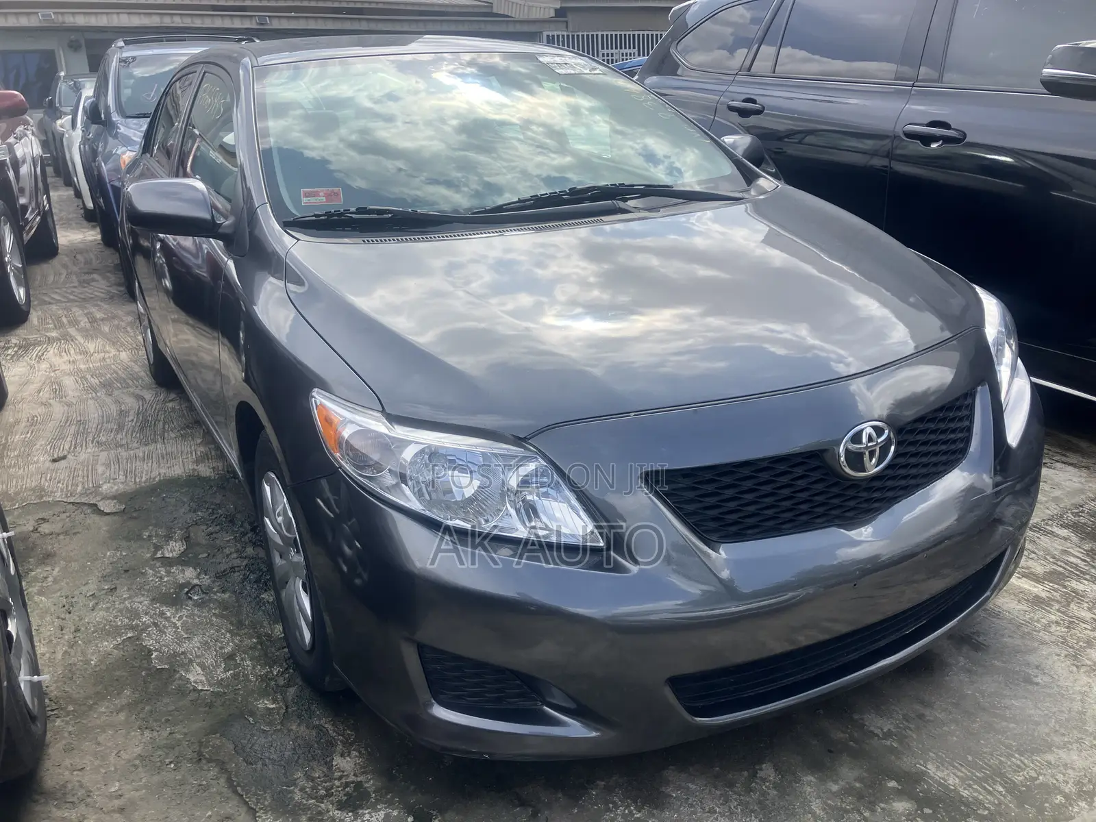 Toyota Corolla LE 4dr Sedan (1.8L 4cyl 4A) 2010 Gray
