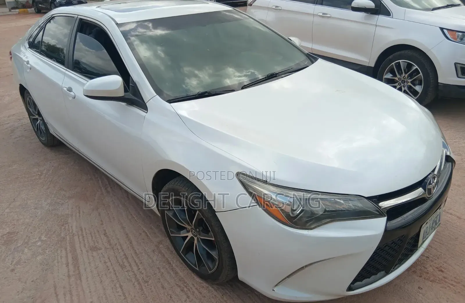 Toyota Camry XSE 4dr Sedan (2.5l 4cyl 6A) 2016 Off white