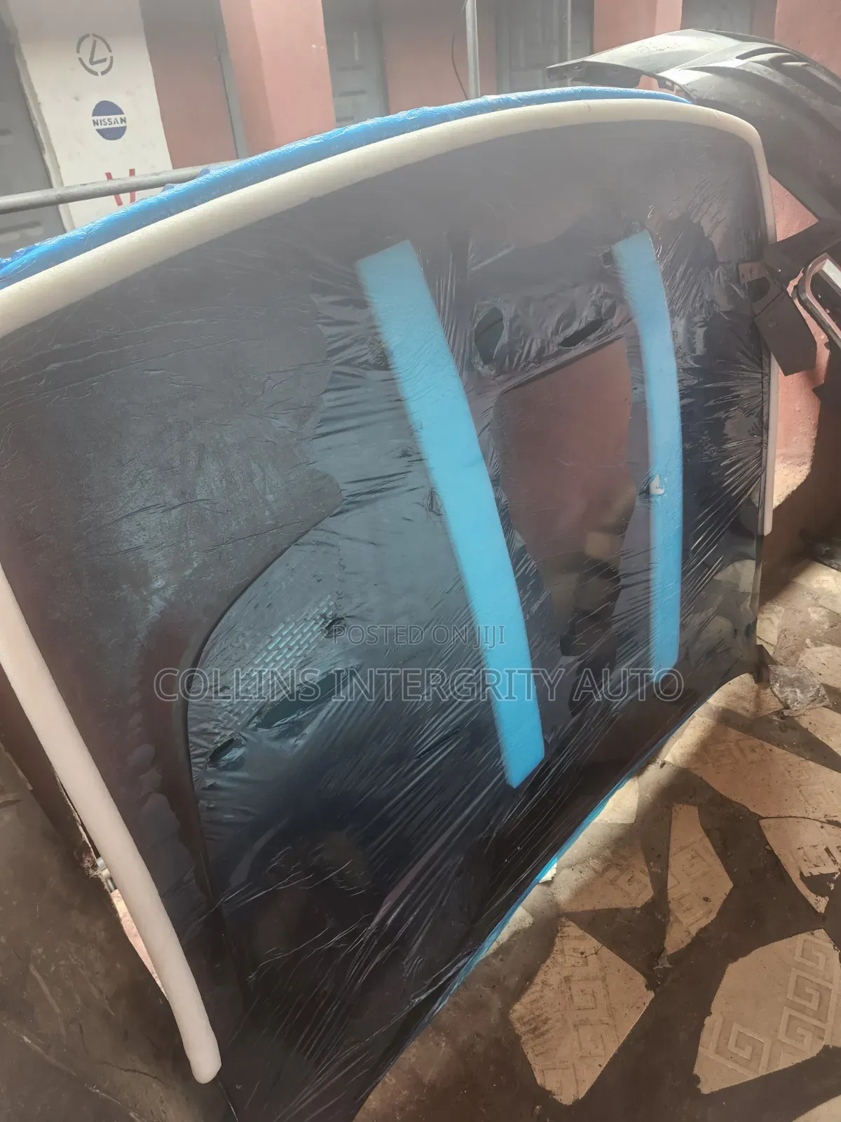 Front Tubo Bonnet Dodge Challenger 2011 to 2020