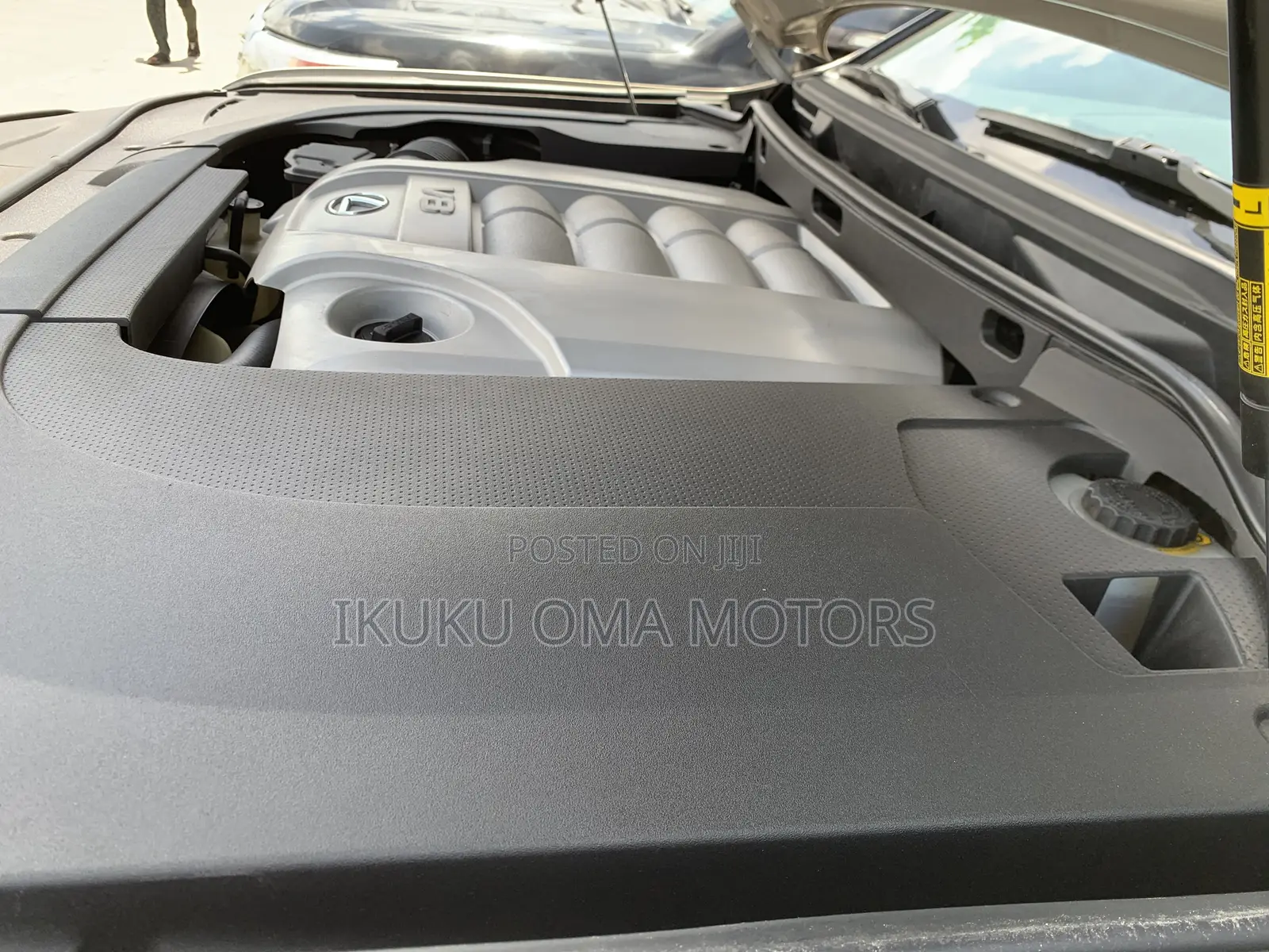 Lexus LX 570 AWD 2016 Gold