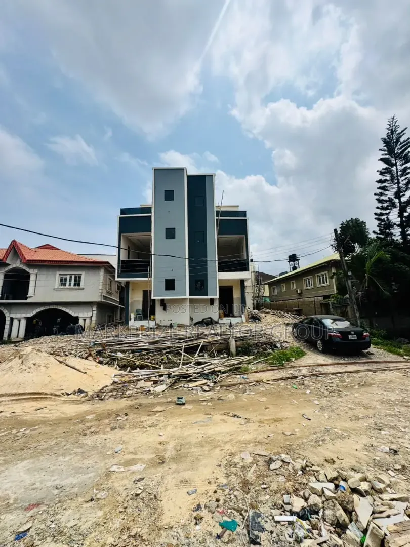 4bdrm Duplex in Gbagada Lagos for sale