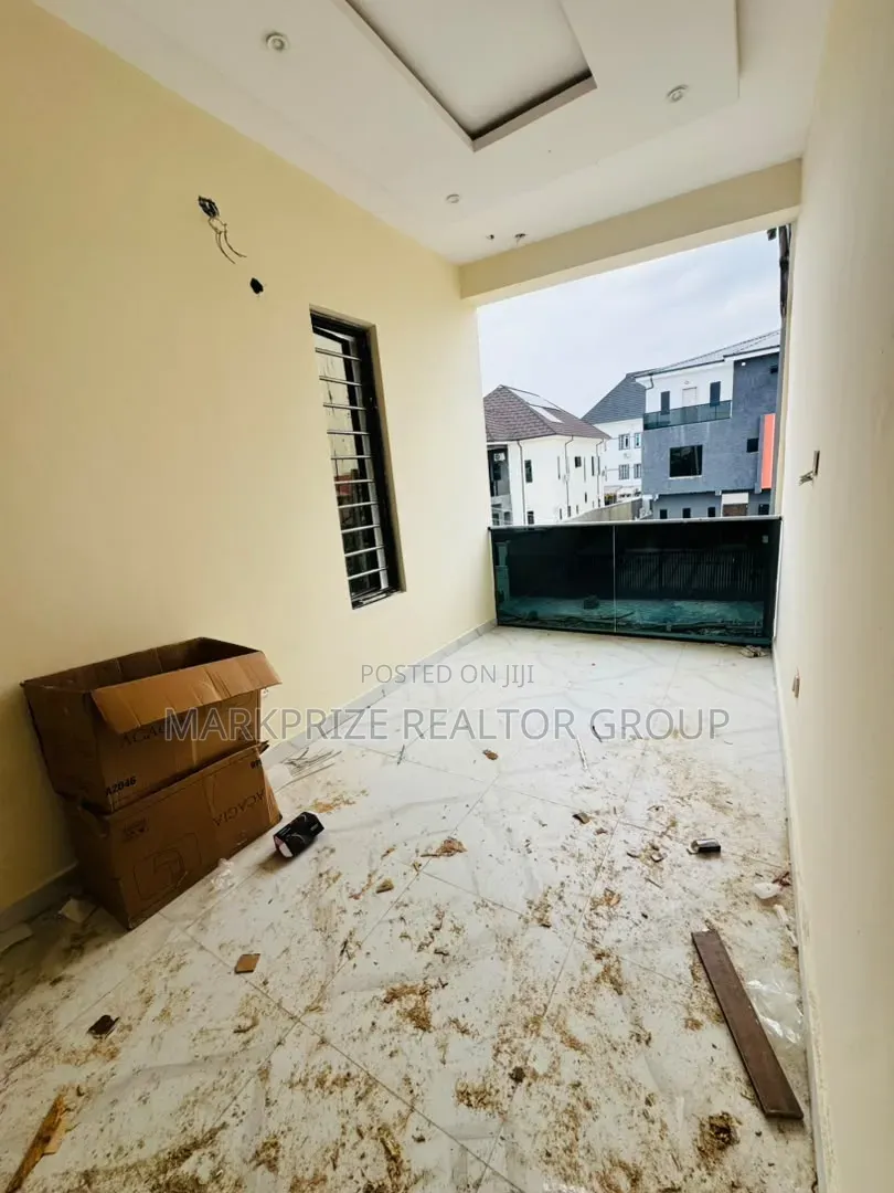 4bdrm Duplex in Gbagada Lagos for sale