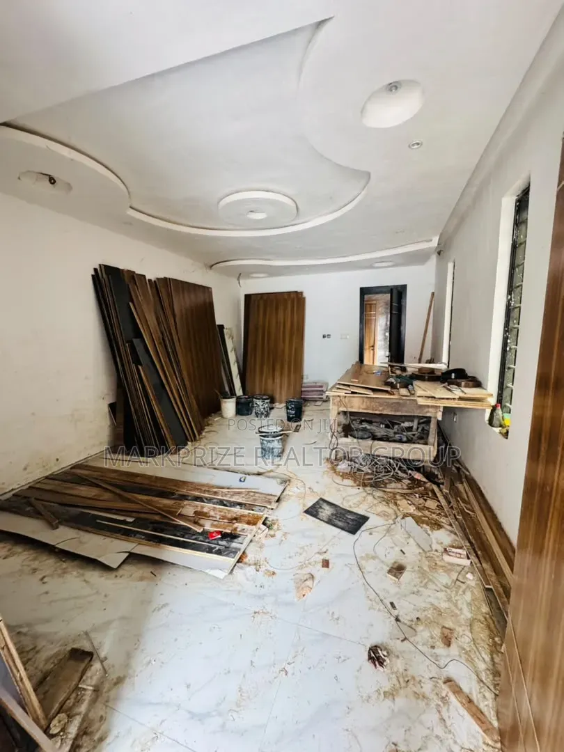 4bdrm Duplex in Gbagada Lagos for sale