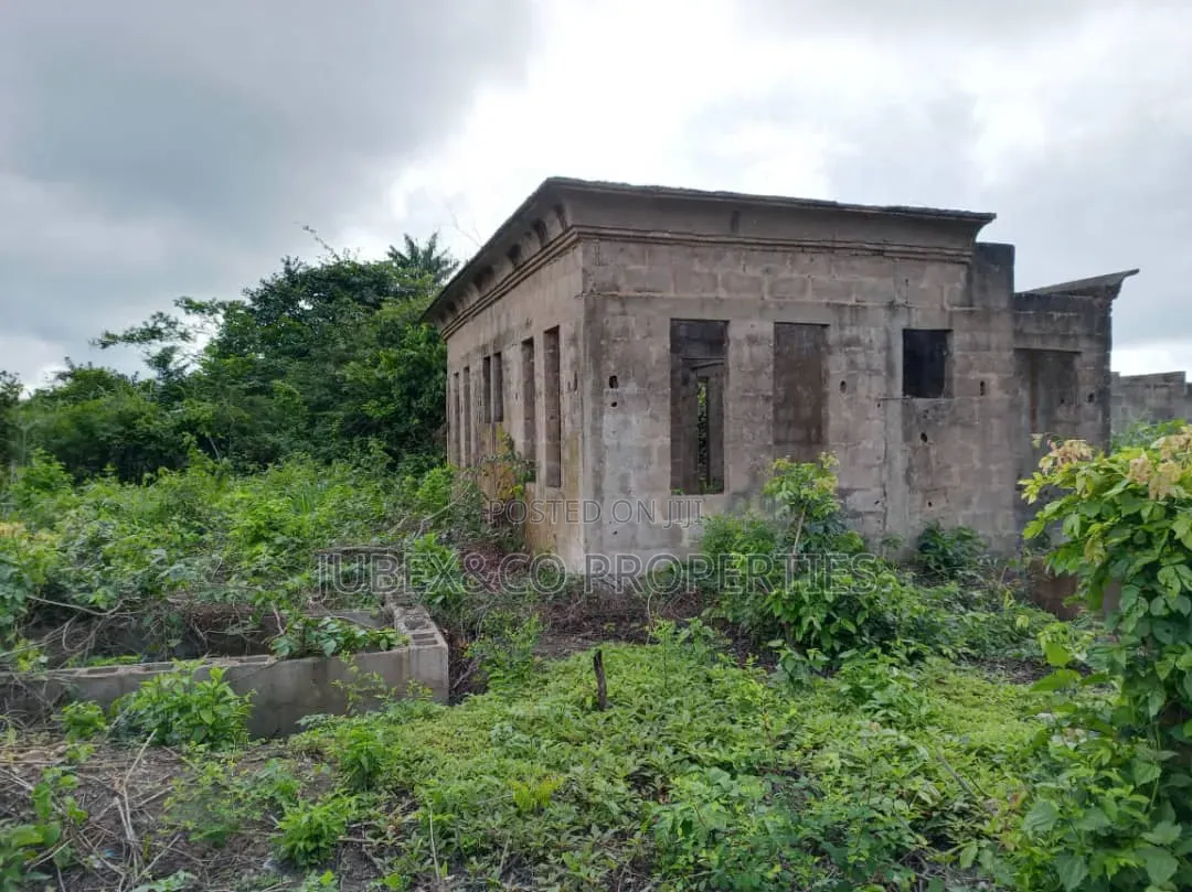 2bdrm Bungalow in Ido Kerewu Kobape, Obafemi-Owode for sale