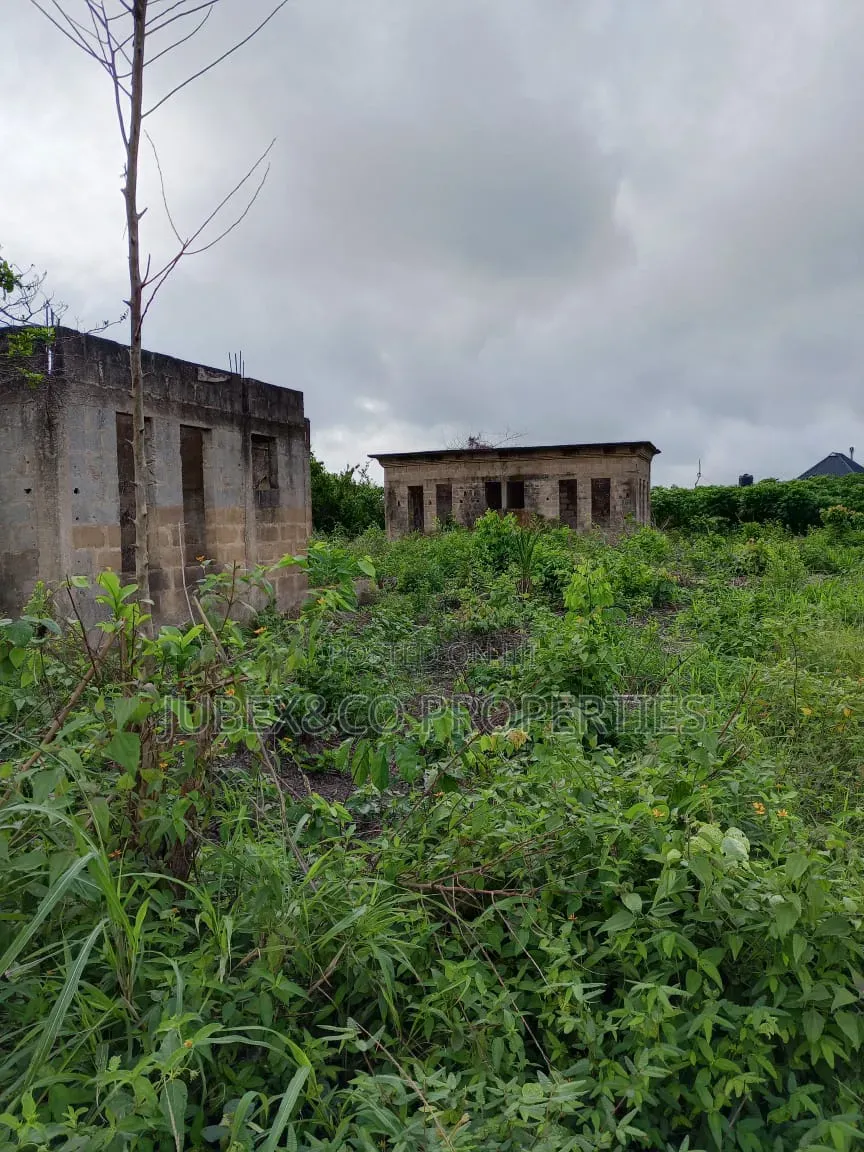 2bdrm Bungalow in Ido Kerewu Kobape, Obafemi-Owode for sale