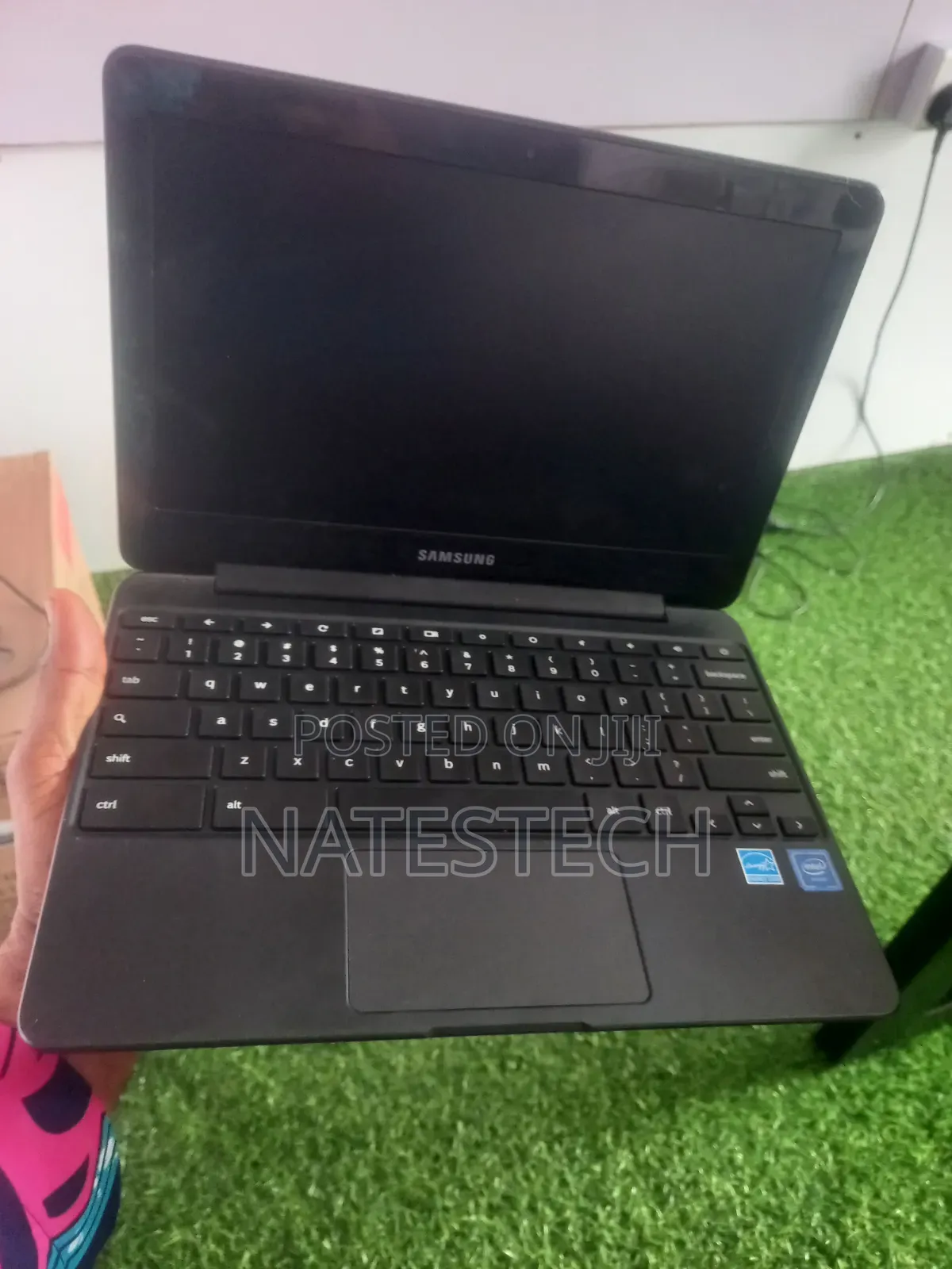 Laptop Samsung Chromebook 3 XE501 4GB Intel Pentium SSD 128GB
