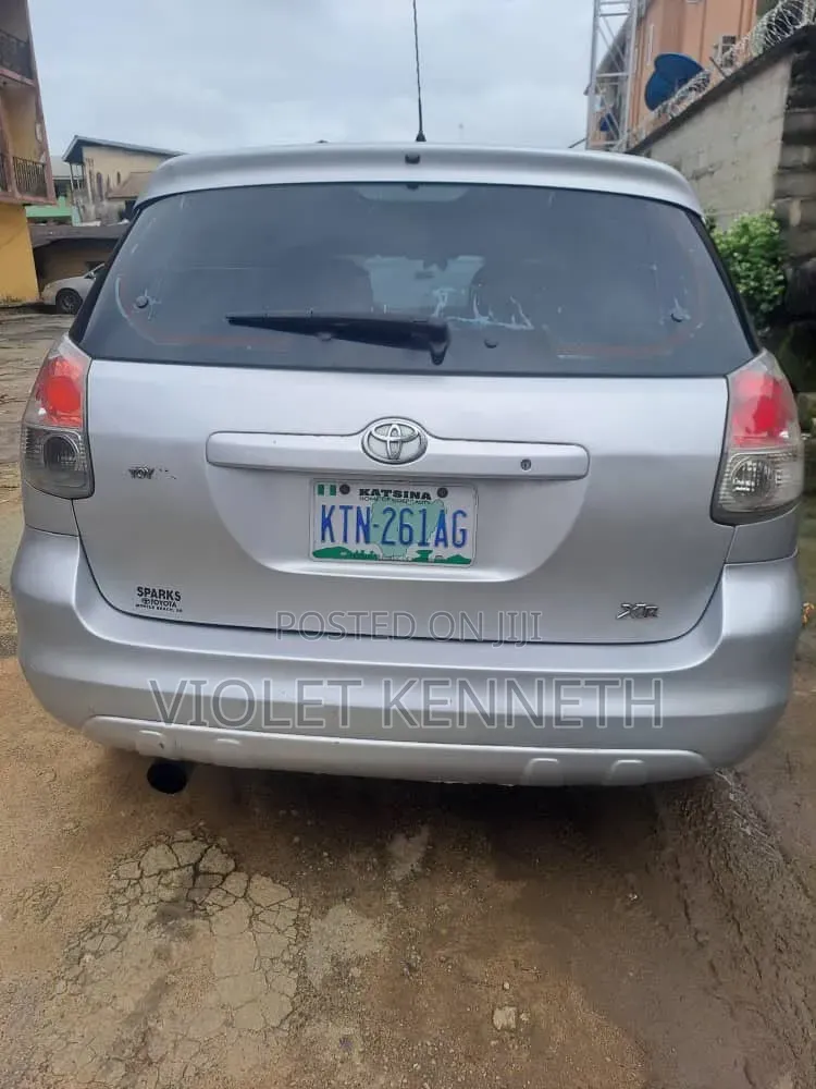 Toyota Matrix 2006 Silver