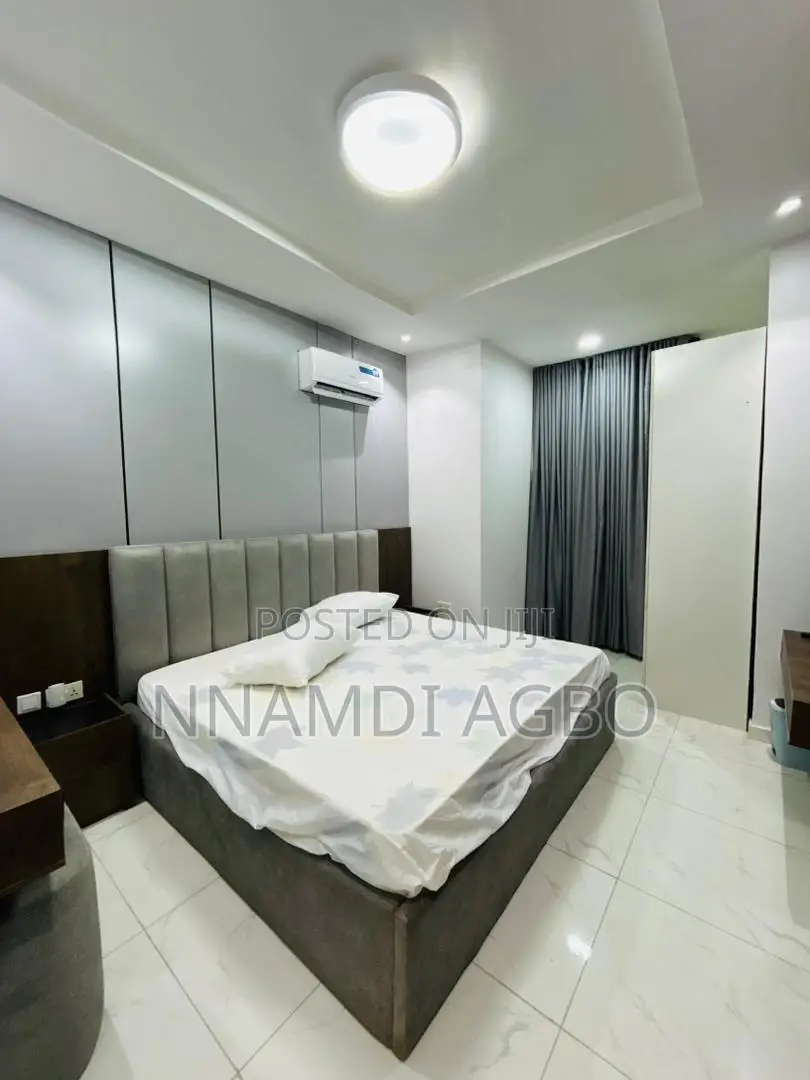 Furnished 3bdrm Apartment in Lekki Phase 1 for rent