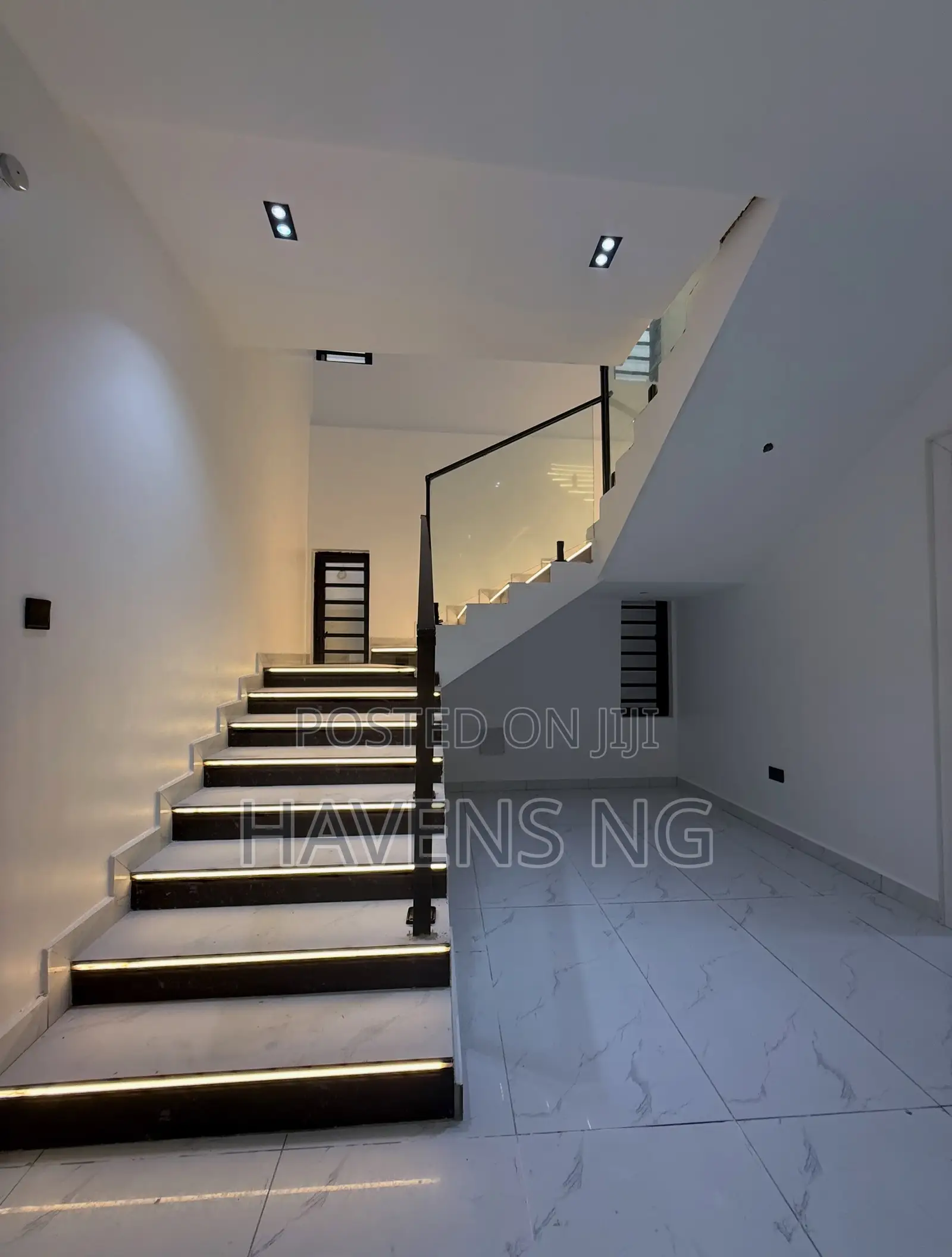 4bdrm Duplex in Obio-Akpor for sale