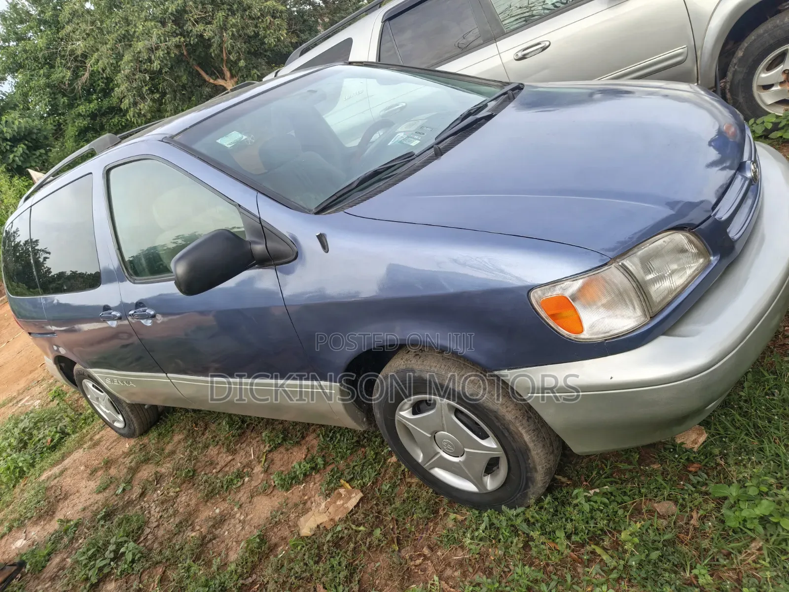 Toyota Sienna 2001 Blue