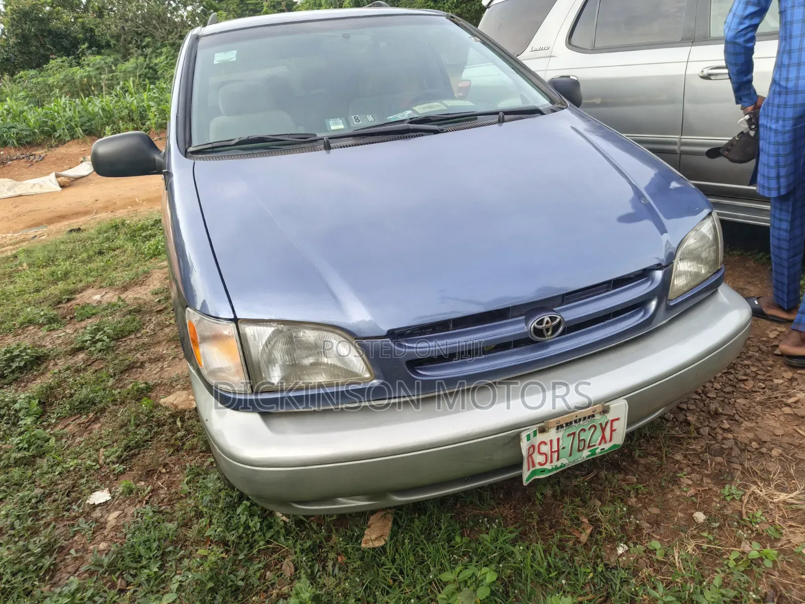 Toyota Sienna 2001 Blue