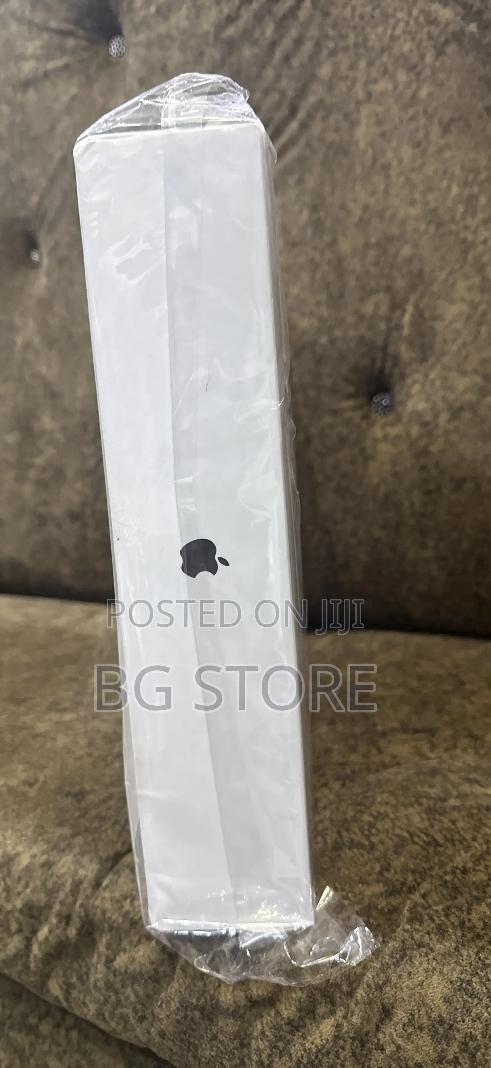 New Laptop Apple MacBook Pro 2025 M5 24GB Apple M5 SSD 1T