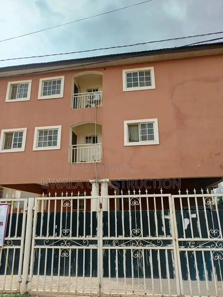 4bdrm Townhouse / Terrace in Mabushi for rent