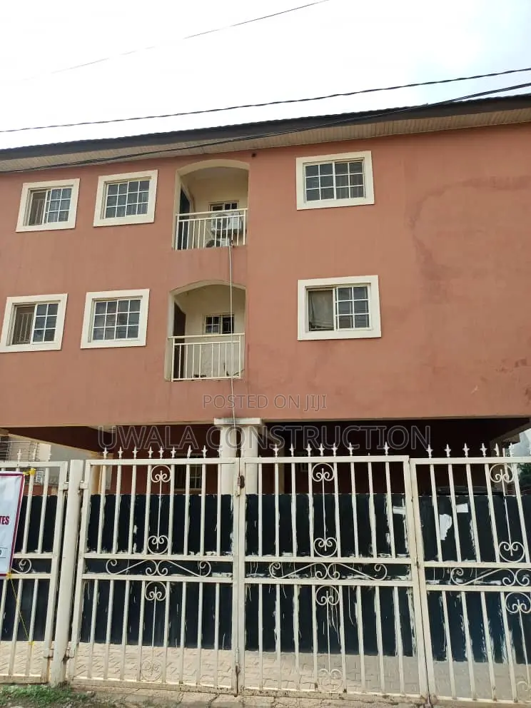 4bdrm Townhouse / Terrace in Mabushi for rent