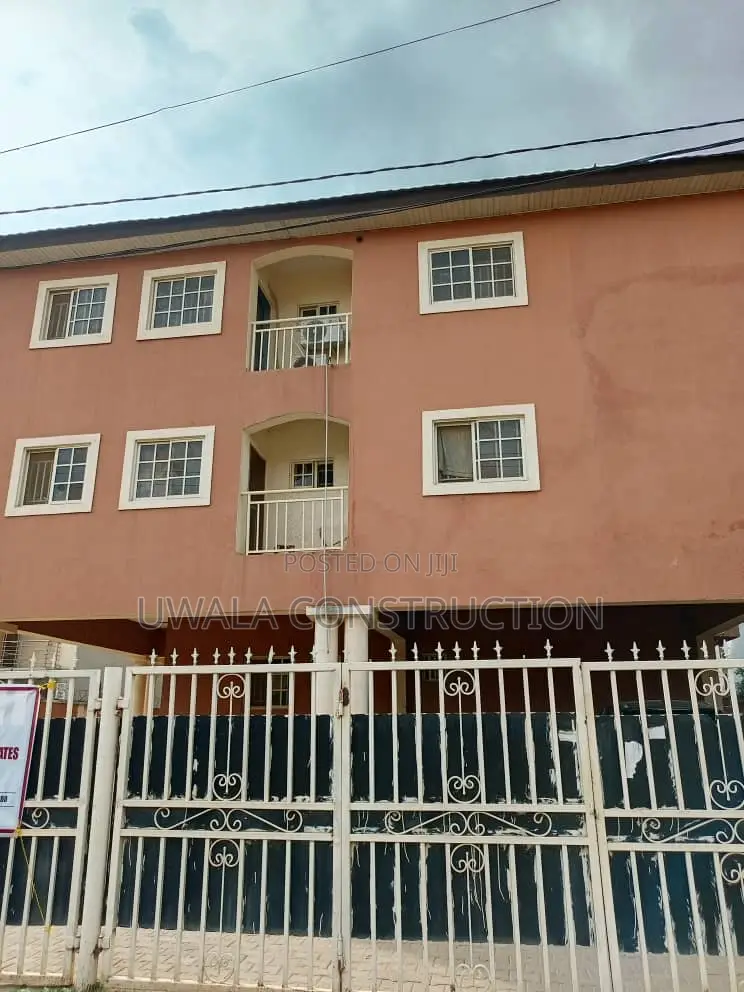 4bdrm Townhouse / Terrace in Mabushi for rent