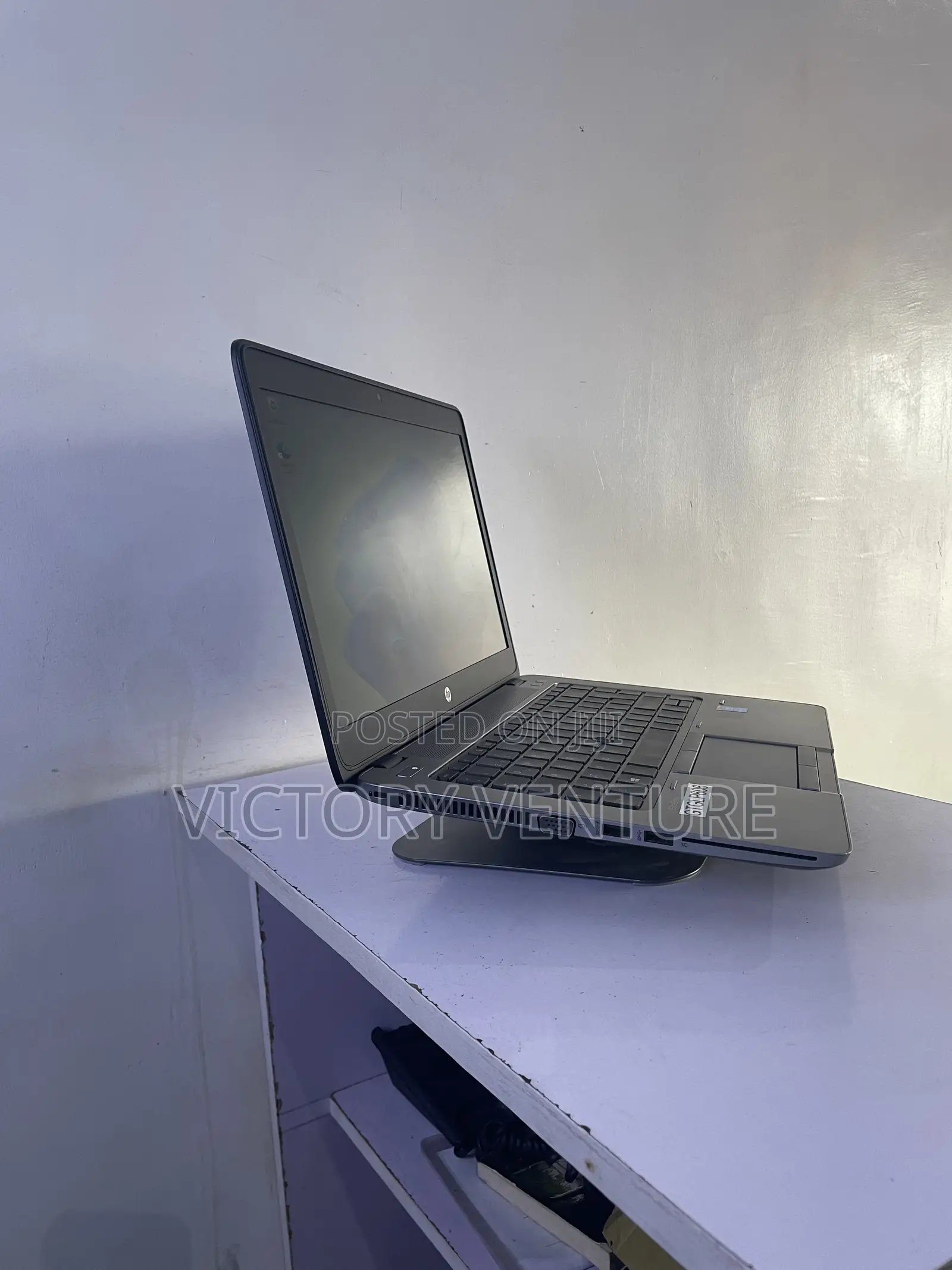 New Laptop HP EliteBook 840 G2 8GB Intel Core i5 SSD 256GB
