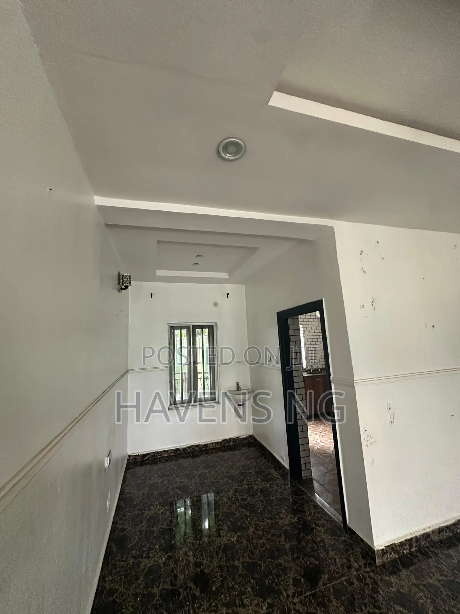 12bdrm Apartment in Rukpokwu for sale