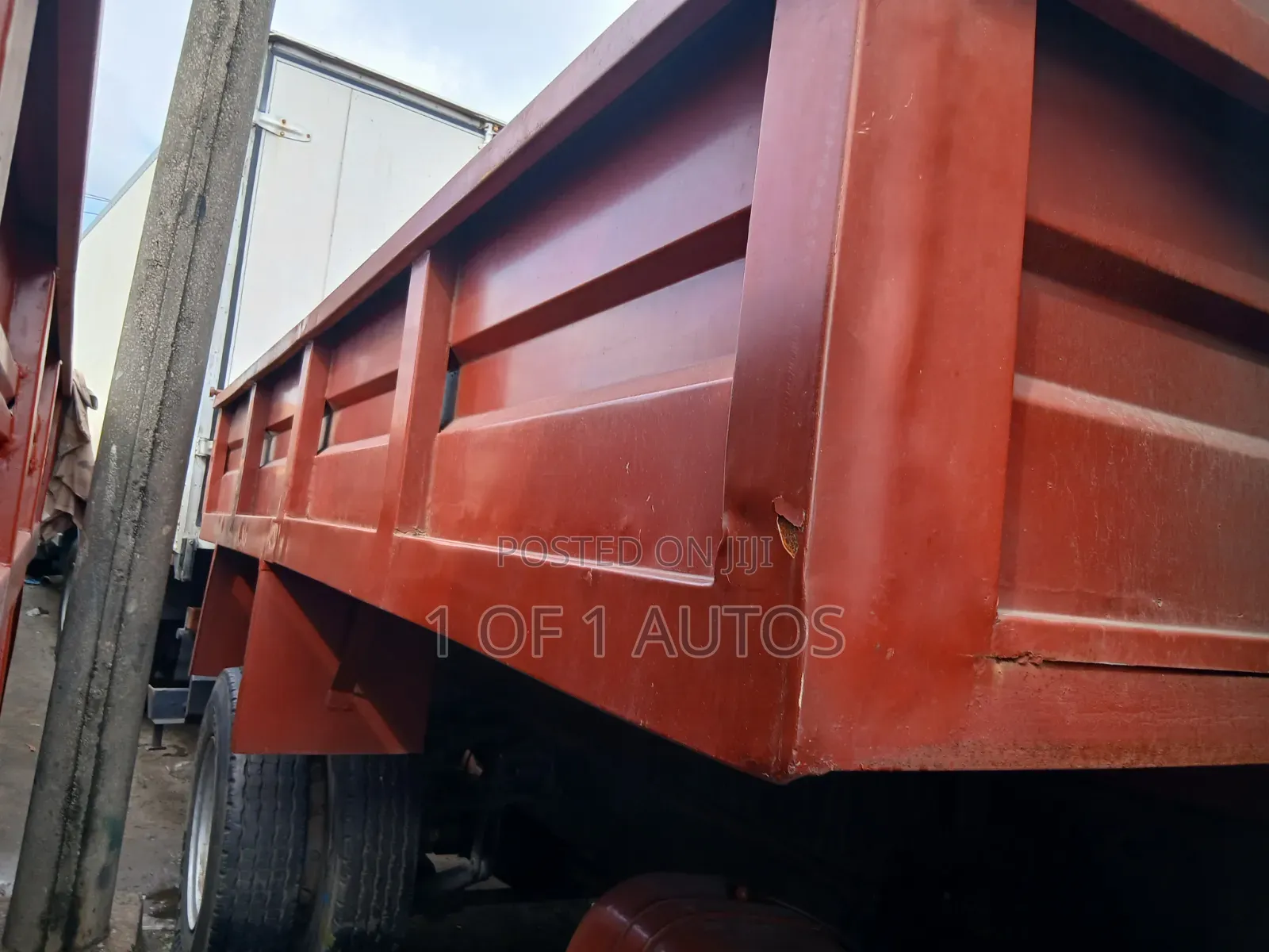 Mercedes Tipper