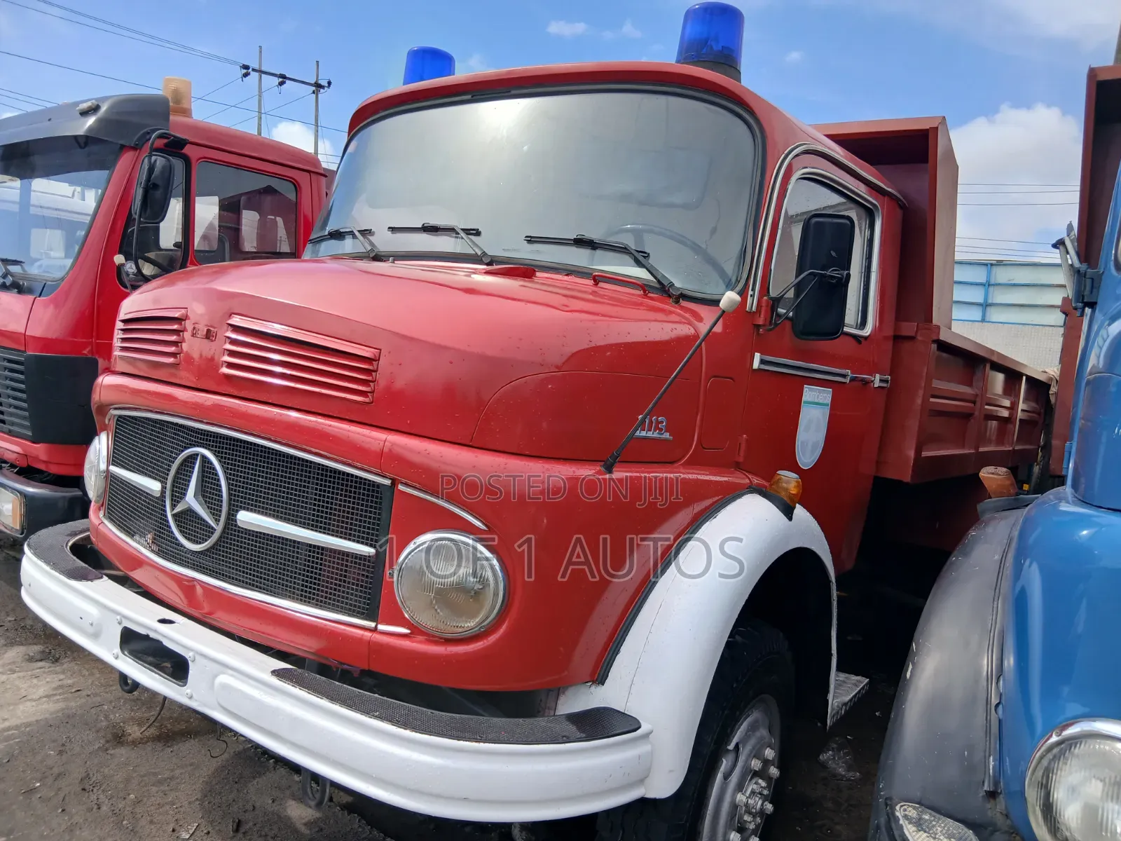 Mercedes Benz Tipper 1999 Red