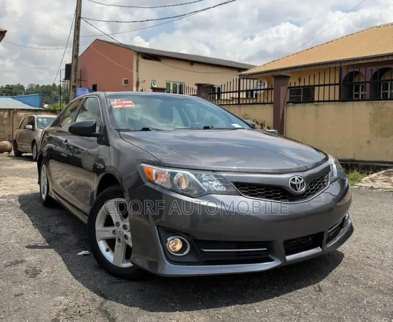 Toyota Camry 2013 Gray