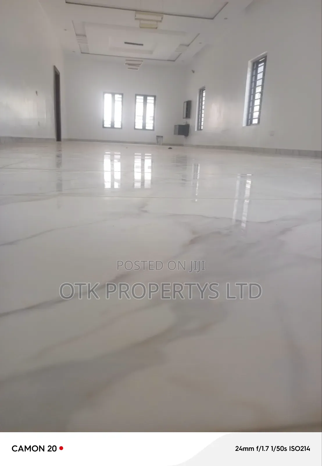 7bdrm Duplex in Efab Metropolis, Bunkoro for sale