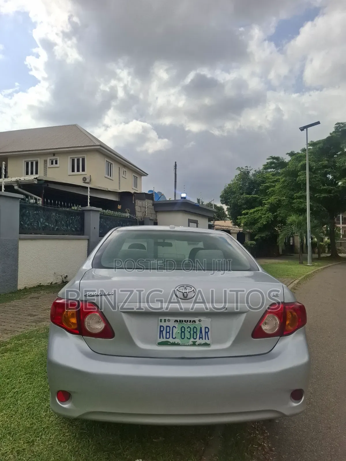 Toyota Corolla 2009 Silver