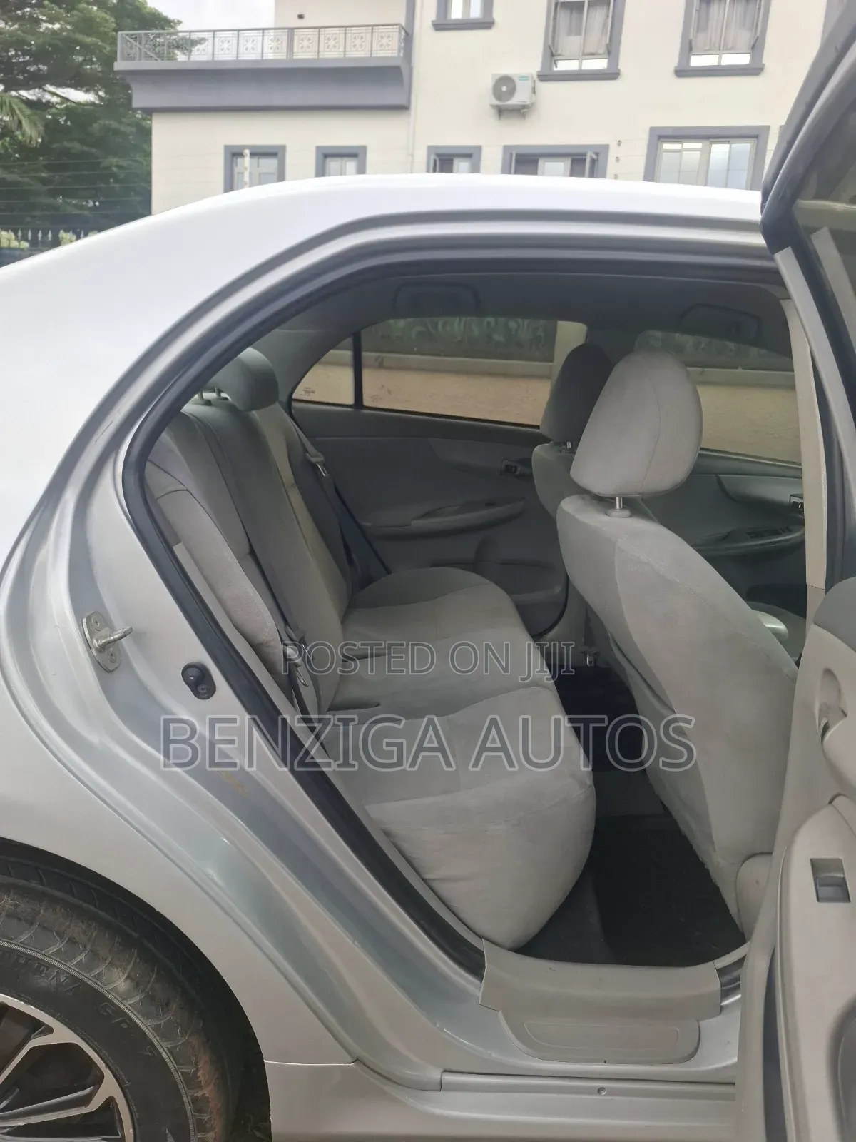 Toyota Corolla 2009 Silver