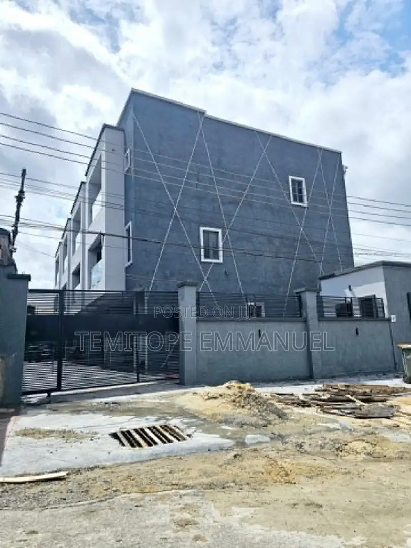Furnished 4bdrm Duplex in Allen Avenue for sale