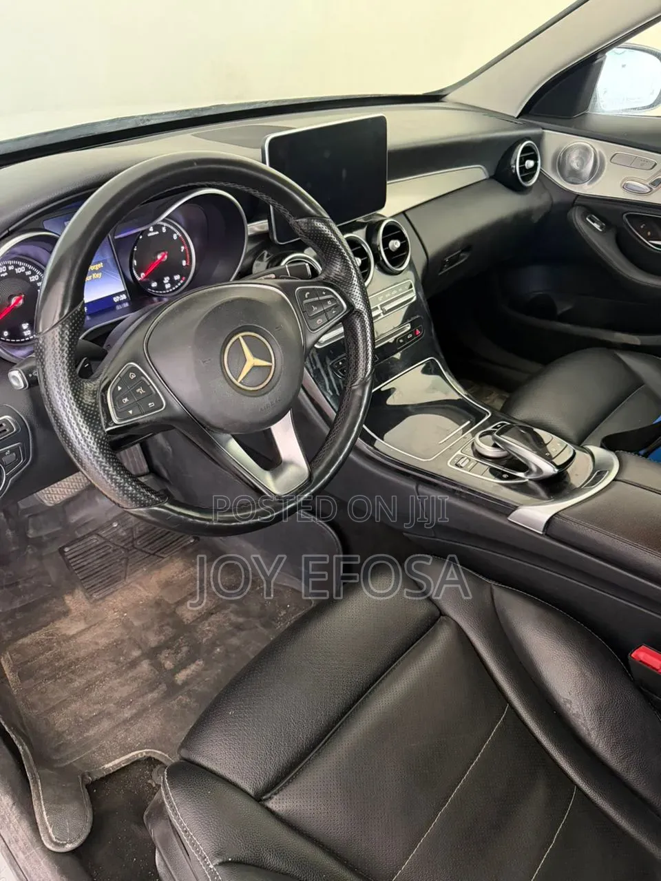 Mercedes-Benz C300 Luxury 4dr AWD 4Matic Sedan (2.0L 4cyl 7A) 2015