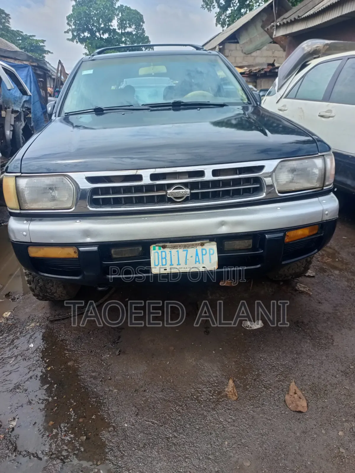 Nissan Pathfinder 1998 Black