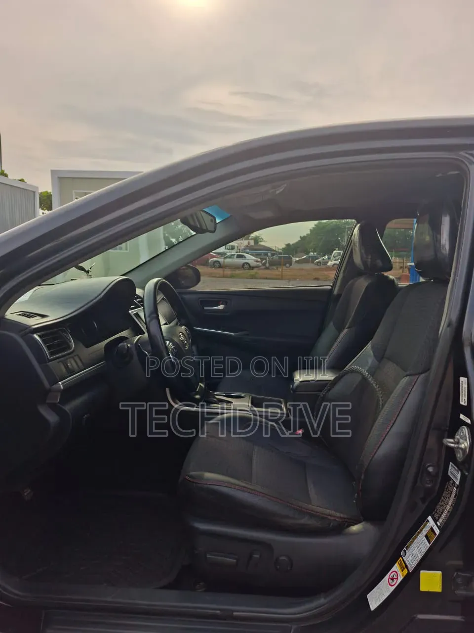 Toyota Camry LE 4dr Sedan (2.5L 4cyl 6A) 2015 Black