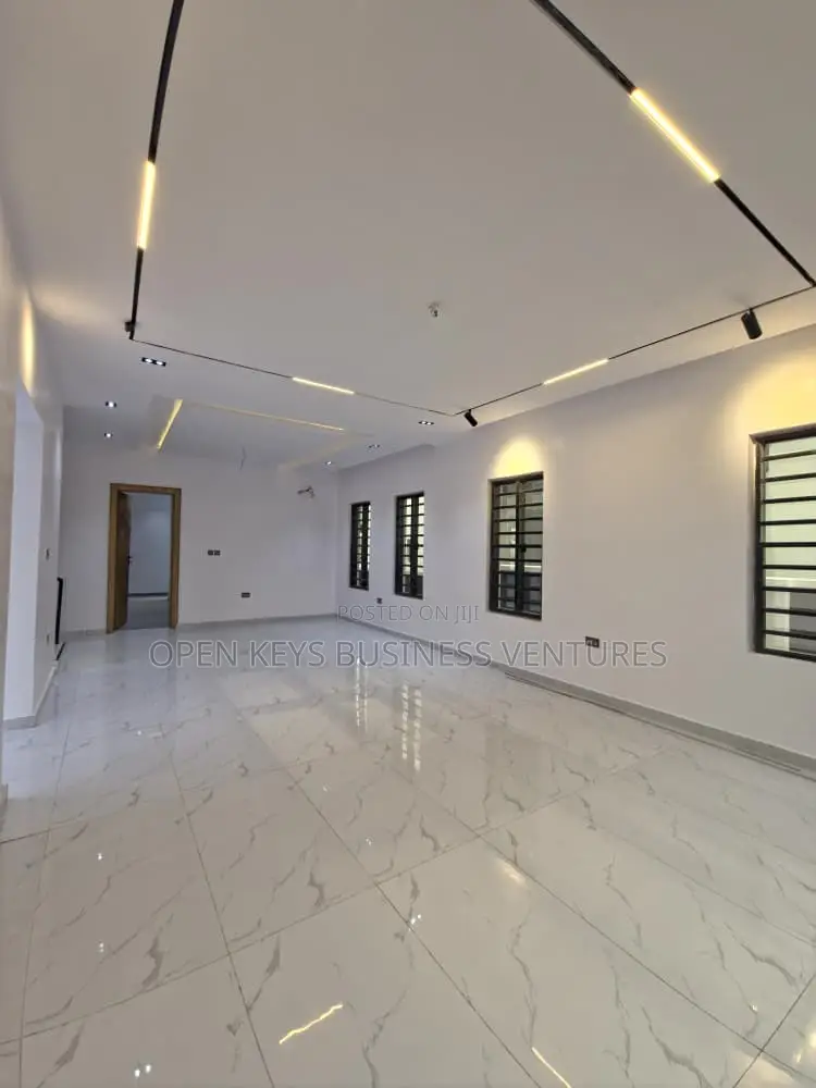 Furnished 4bdrm Duplex in Carlton Gate, Akobo for sale