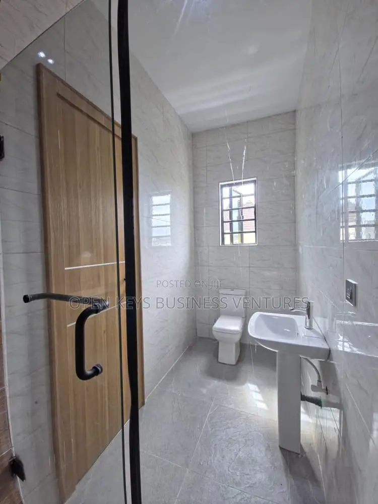 Furnished 4bdrm Duplex in Carlton Gate, Akobo for sale