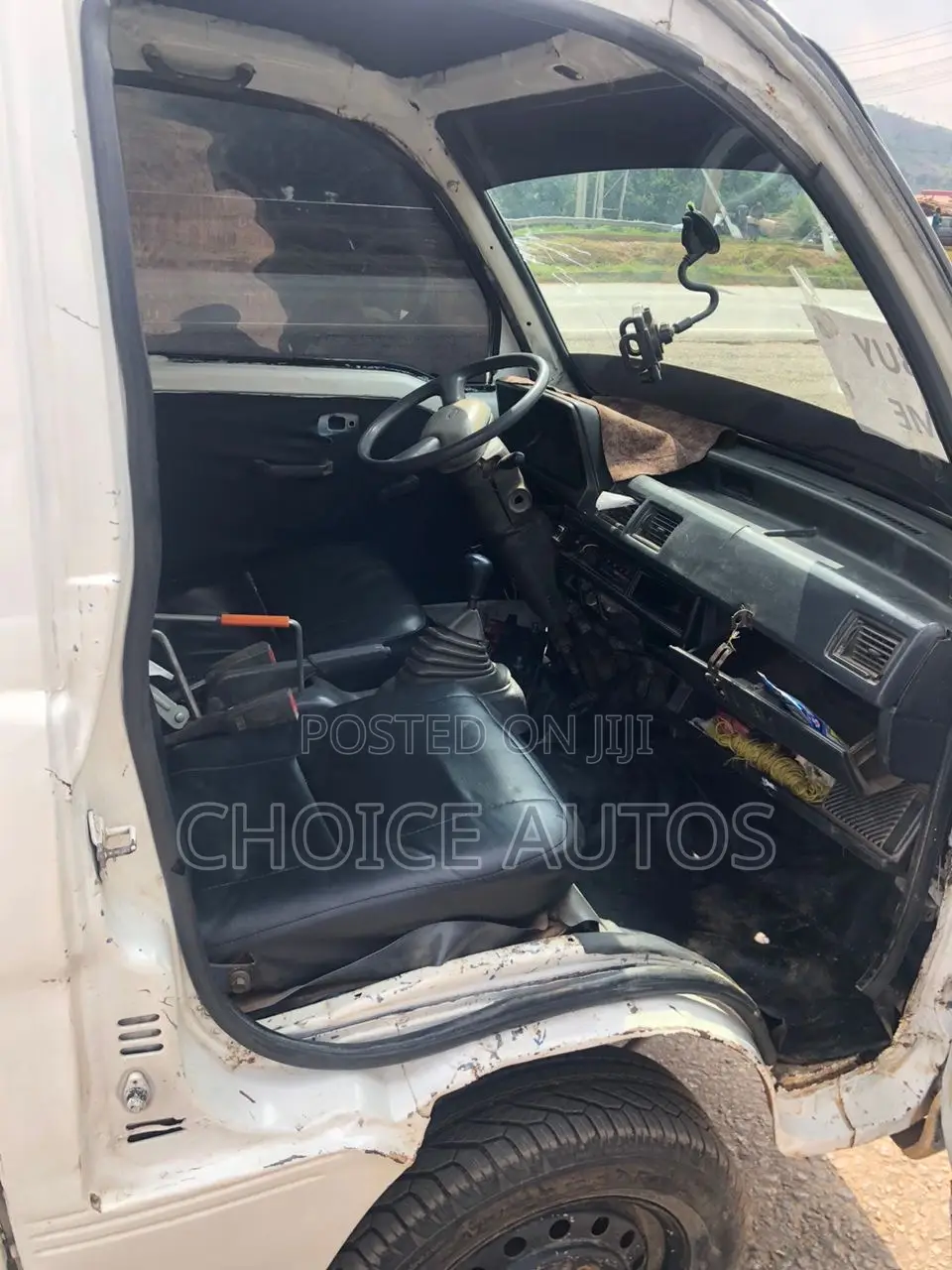 Daihatsu Hijet 2004 White