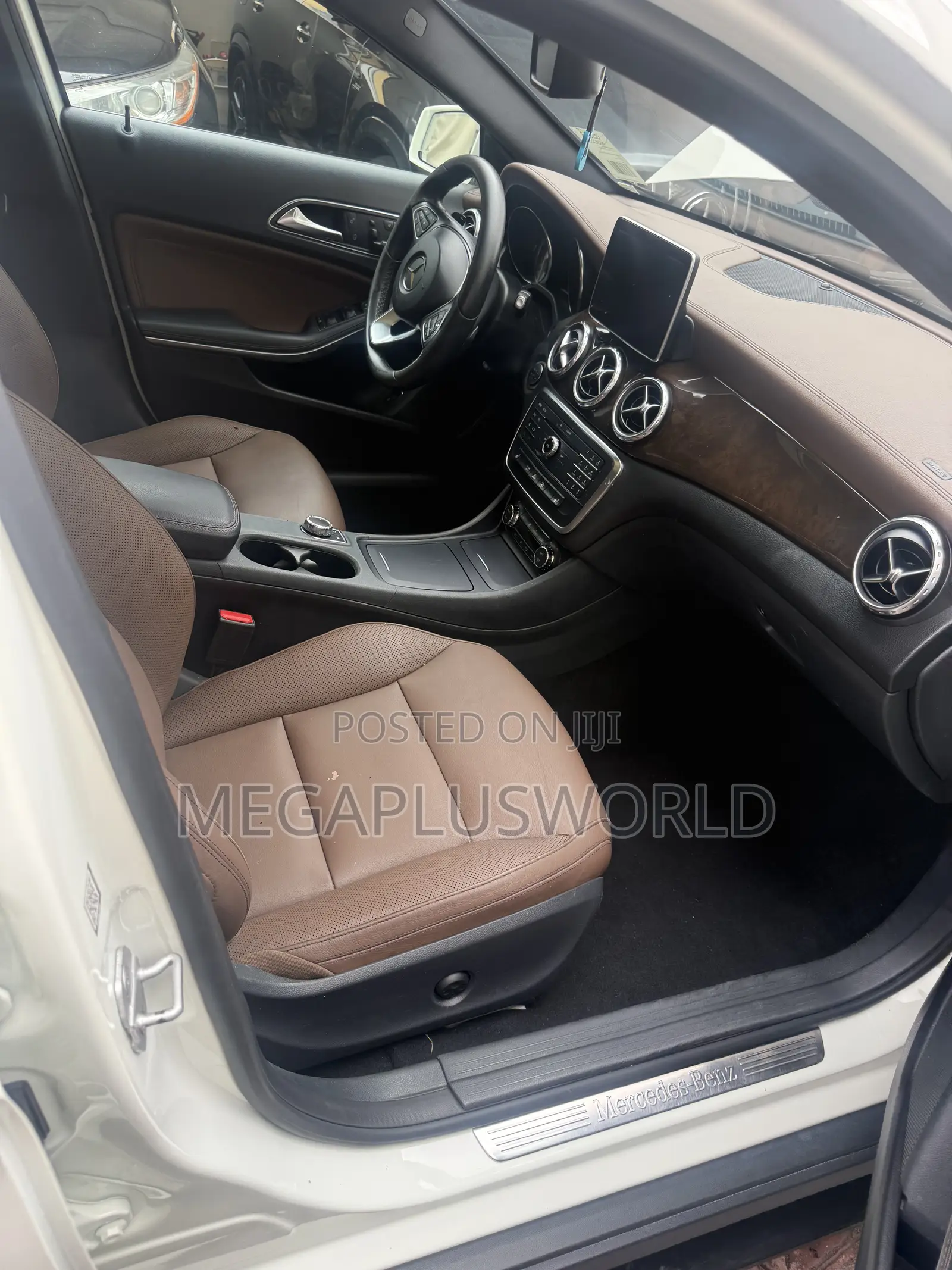 Mercedes-Benz GLA 250 2016 White
