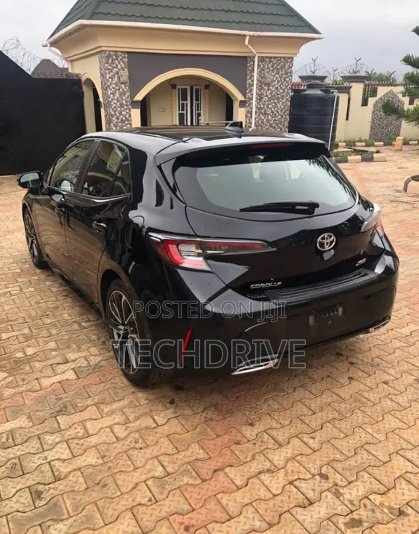 Toyota Corolla XSE (1.8L 4cyl 2A) 2019 Black