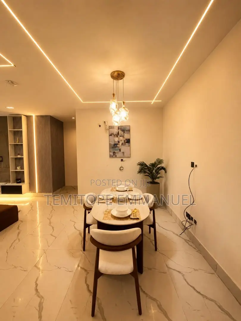 Furnished 2bdrm Apartment in Lekki Phase 1 for sale