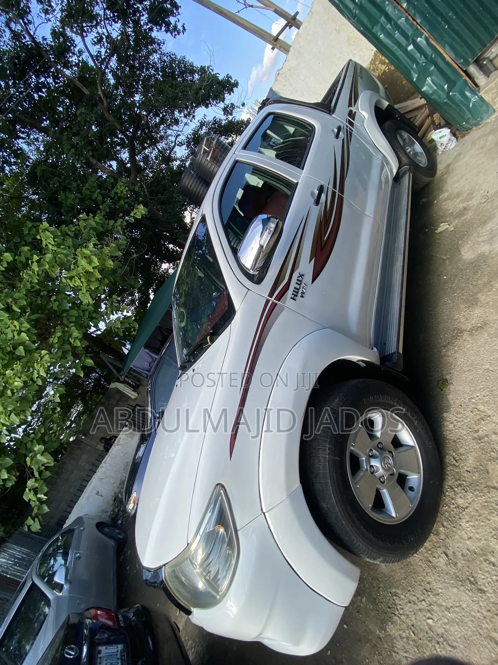 Toyota Hilux 2012 White