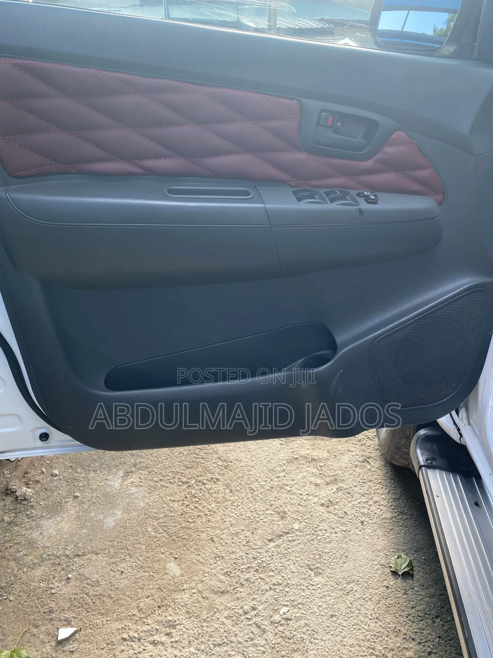 Toyota Hilux 2012 White