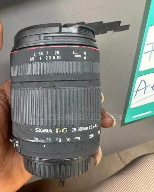 Sigma Zoom Lens 28-300mm For Sale