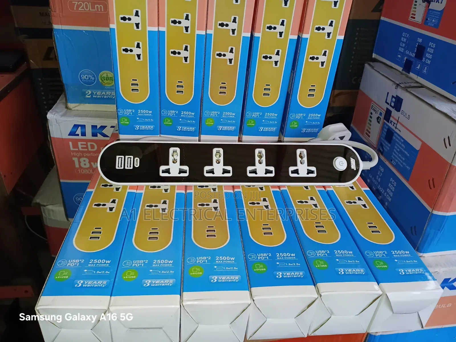 Akt Extension Socket USB Pot