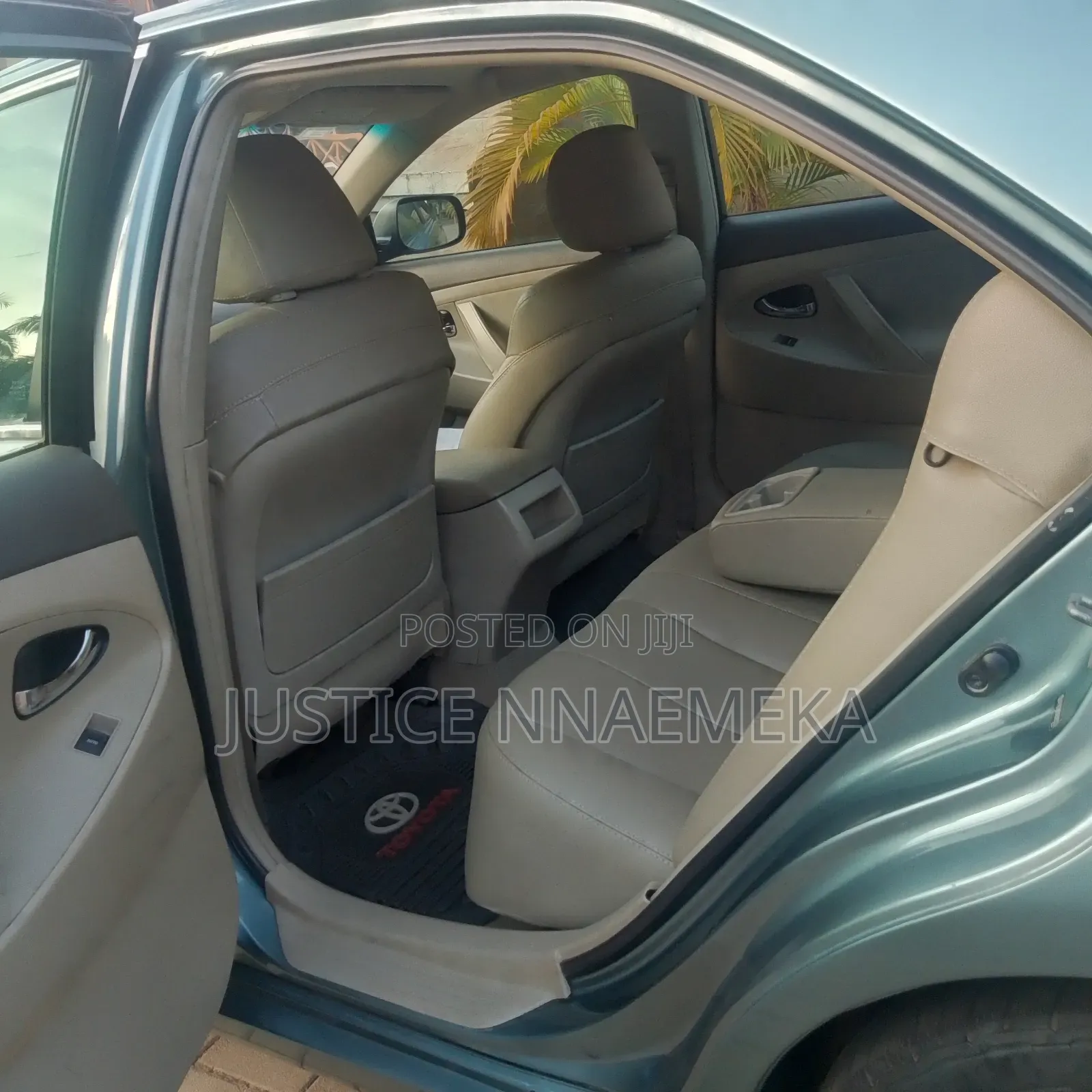 Toyota Camry 2010 Green